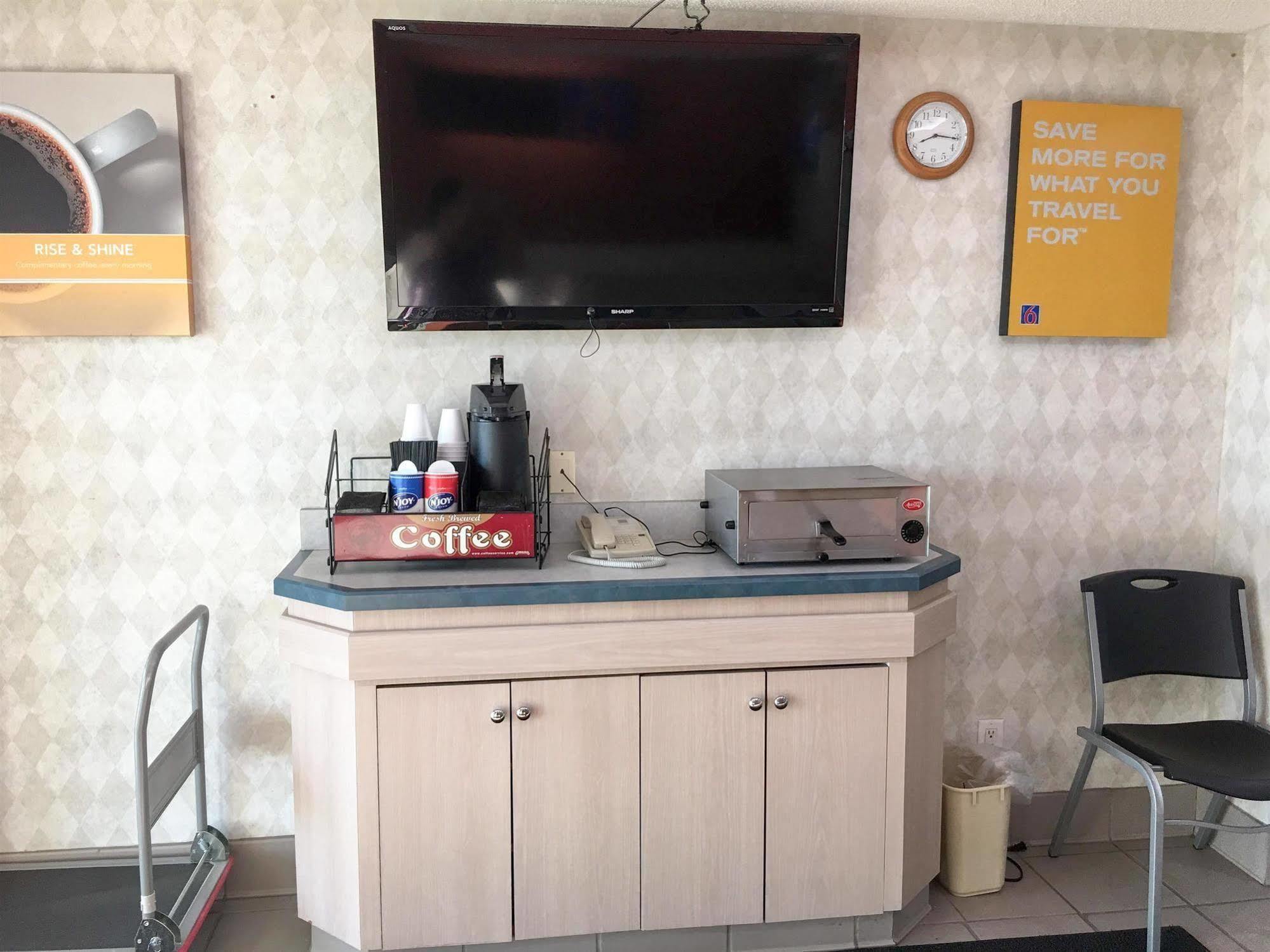 Motel 6-Minonk, Il Exteriér fotografie