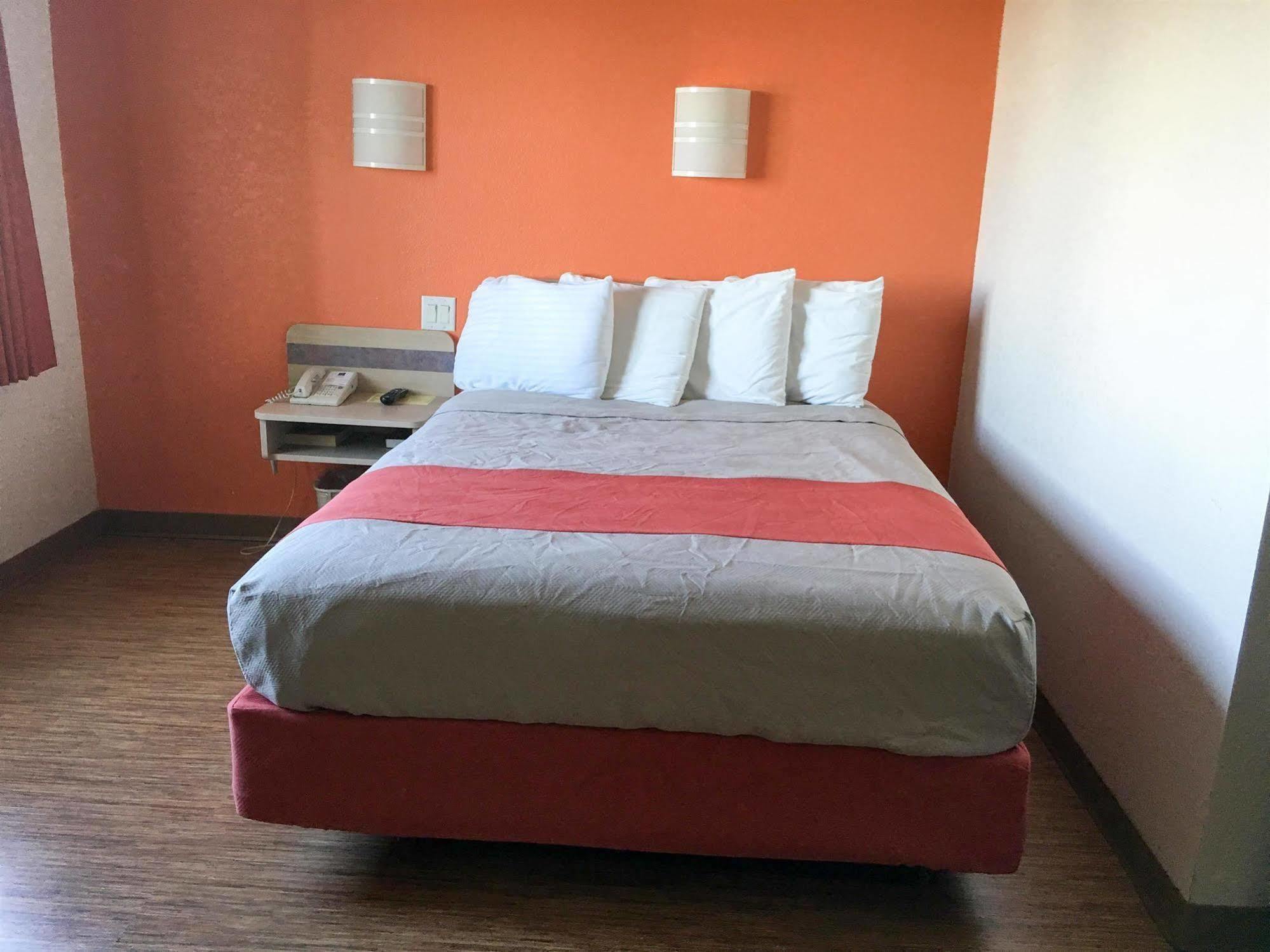 Motel 6-Minonk, Il Exteriér fotografie